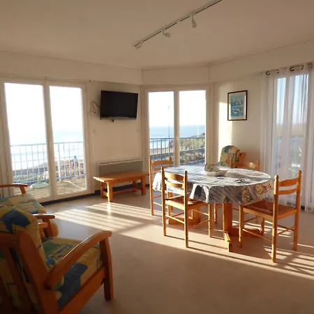 Corniche De St Hilaire Vue Mer Apartment *