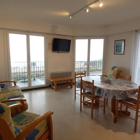 Corniche De St Hilaire Vue Mer Apartment *
